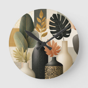Moderne Boho-Keramikvasen und botanische Blätter Runde Wanduhr