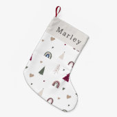 Moderne Boho Regenbogen- und Herzdrucktechnik Kleiner Weihnachtsstrumpf (Vorderansicht (hängend))