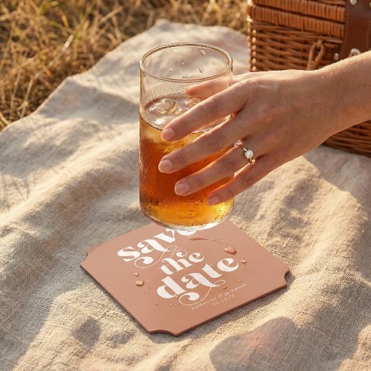 Moderne Boho Retro-Typografie-Hochzeit rettet das  Untersetzer