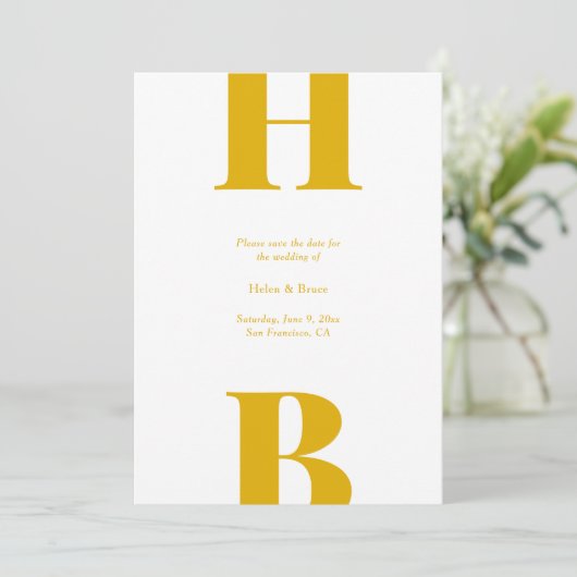 Moderne Bold Typografy Monogram Mustard Yellow Save The Date (Stehend Vorderseite)