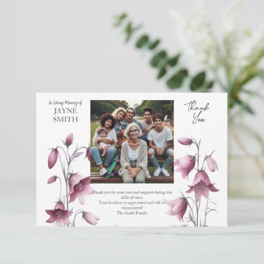 Moderne botanische Beerdigung Dankeskarte (Stehend Vorderseite)