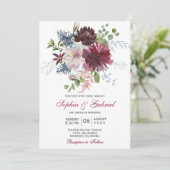 Moderne Botanische Hochzeit der Marine Pink Floral Einladung (Stehend Vorderseite)