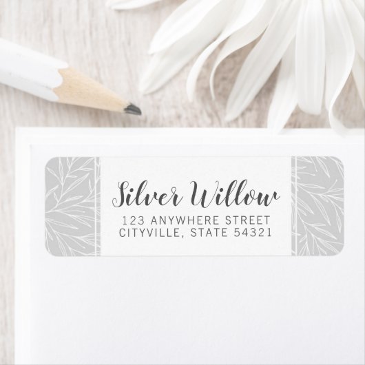 Moderne botanische Leaf-Zweigstelle Silberne Rücks (Insitu)