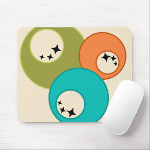 Moderne Bowling Balls aus dem Mittelalter Mousepad
