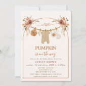 Moderne braune Arch Floral Clothesline Babydusche Einladung (Vorderseite)