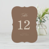Moderne braune beige zweifarbige Tischnummer (Stehend Vorderseite)