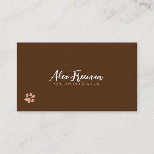 Moderne braune und weiße Welpen sitzen Visitenkarte (Rückseite)
