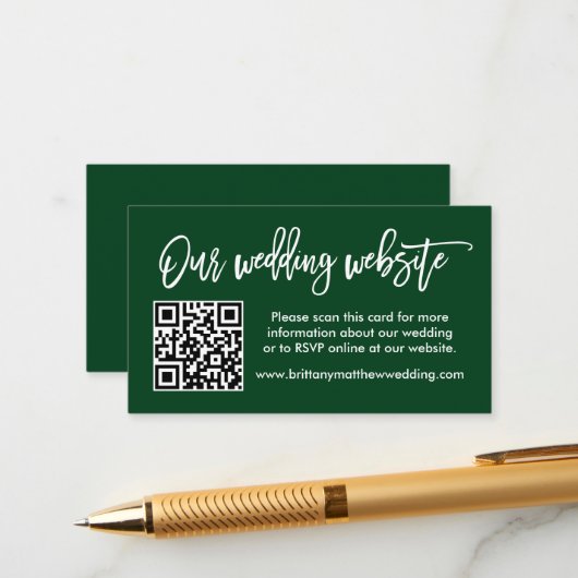 Moderne Brush Script Wedding Website QR Green Begleitkarte (Vorderseite/Rückseite Beispiel)