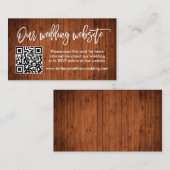 Moderne Brush Script Wood Wedding Website QR Begleitkarte (Vorne/Hinten)