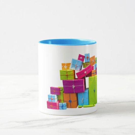 Moderne, bunte Geschenke Weihnachten Tasse (Zentrum)