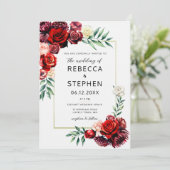 Moderne Burgunder Rote Rose Blumengoldrahmen Hochz Einladung (Stehend Vorderseite)