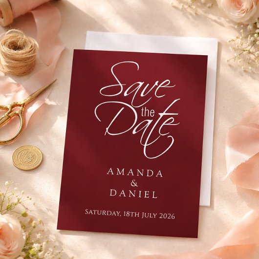 Moderne Burgunderrote Hochzeit Save The Date