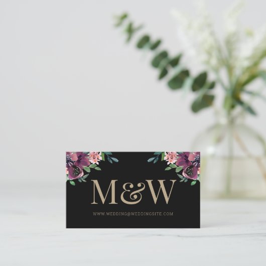 Moderne burgundy Black Monogram Wedding Website Begleitkarte (Stehend Vorderseite)