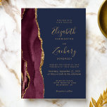 Moderne Burgundy Gold Agate Navy Blue Wedding Einladung<br><div class="desc">Die links Kulisse dieser modernen Hochzeitseinladung besticht durch eine bordeauxrote Aquarellgrenze mit vergoldetem Imitat-Glitzer. Der anpassbare Text kombiniert goldfarbene Handschrift,  Copperplate und kursiv Schriftart auf marinebasischem Hintergrund. Auf der Rückseite ist ein passendes Bordeaux- und Gold-Agate-Design.</div>