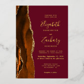 Moderne Burnt Orange Agate Burgundy Wedding Folieneinladung (Vorderseite)