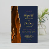 Moderne Burnt Orange Agate Navy Blue Wedding Folieneinladung (Stehend vorne)