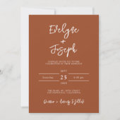Moderne Burnt Orange Terracotta QR Code Wedding Einladung (Vorderseite)