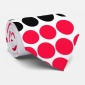 Moderne Carmine Red und Black Polka Dot Krawatte (Gerollt)