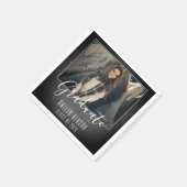 Moderne Chalkboard Graduate Foto Graduate Party Serviette (Ecke)