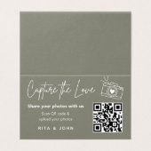 Moderne Chic Capture the Liebe QR code Folded Card (Außenseite Aufgefaltet)