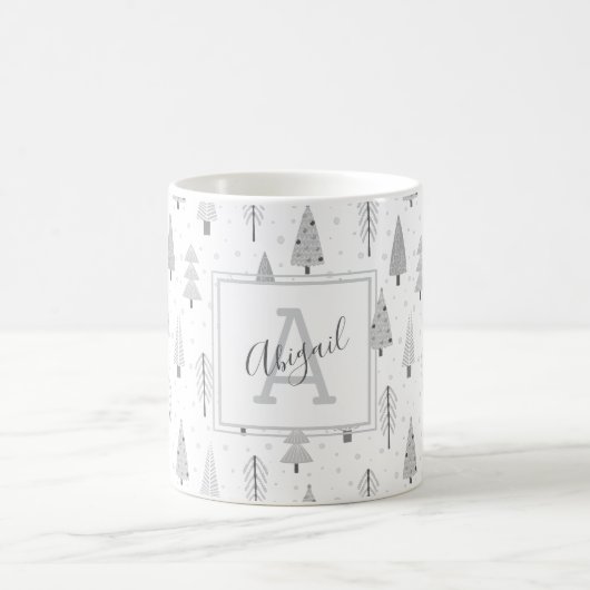 Moderne Christwaldbäume Silver Gray Monogram Kaffeetasse (Mittel)