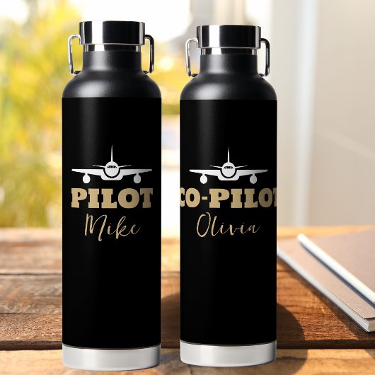 Moderne CO-PILOT-Typografie, Gold Schwarz, kundens Trinkflasche