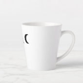 Moderne Crescent Moons weiß und schwarz Monogramm Milchtasse (Rechts)