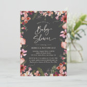 Moderne Dark Boho Chic Floral Girl Babydusche Einladung (Stehend Vorderseite)
