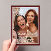 Moderne Deep Red Gingham Foto Graduation Party Acryleinladungen (Insitu (Handheld))