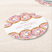 Moderne Donut Girls Babydusche Sprinkle Runder Pappuntersetzer (Angewinkelt)