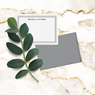 Moderne dreifache elegante personalisierte graue K Mitteilungskarte