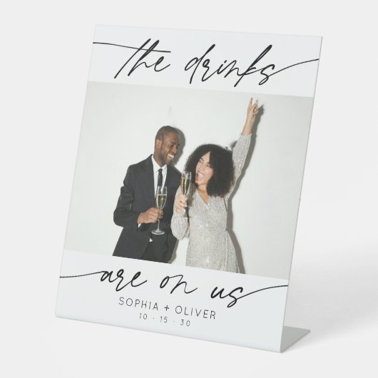 Moderne Drinks sind auf US-Kalligrafie Script-Foto Sockelschild (Vorderseite)