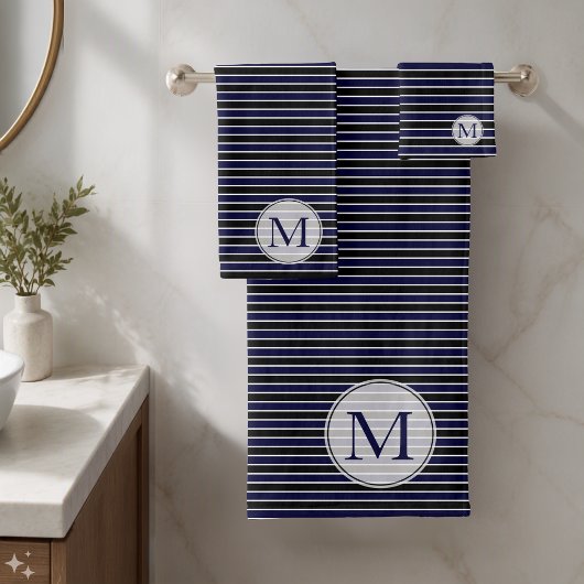 Moderne dunkelblaue Streifen Mit Monogramm Badhandtuch Set