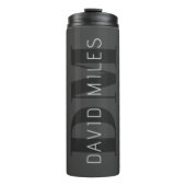 Moderne dunkelgraue und schwarz bearbeitbare Bezei Thermosbecher (Vorderseite)