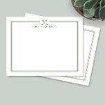 Moderne, dunkelgrüne Grenz-Stationerie Mitteilungskarte<br><div class="desc">Dieses Design verfügt über eine dünne Doppelgrenze mit Platz für ein Monogramm und Namen und koordiniert das Backdesign. Klicken Sie auf die Schaltfläche Anpassen, wenn Sie die Designelemente anpassen und/oder den Text weiter verändern möchten! Variationen dieses Designs, zusätzliche Farben sowie koordinierende Produkte sind in unserem Shop, zazzle.com/store/doodlelulu verfügbar. Kontaktieren Sie...</div>