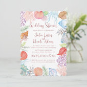 Moderne Dusty Blue Sea Muschel Strand Hochzeitsdus Einladung (Stehend Vorderseite)