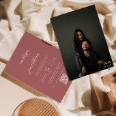 Moderne Dusty Rose Foto Monogram QR Code Hochzeit Einladung