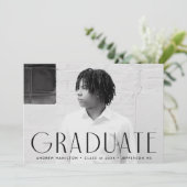 Moderne, einfache Black Foto Graduation Party Einladung (Stehend Vorderseite)