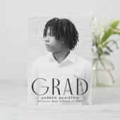 Moderne, einfache Black Foto Graduation Party Einladung (Stehend Vorderseite)