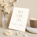 Moderne, einfache Chic-Hochzeit Save The Date<br><div class="desc">Moderne Hochzeiten sichern das Datum mit elegantem Design und minimalistischem Stil.</div>