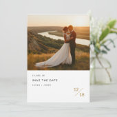 Moderne, einfache, elegante Foto Hochzeit Save The Date (Stehend Vorderseite)