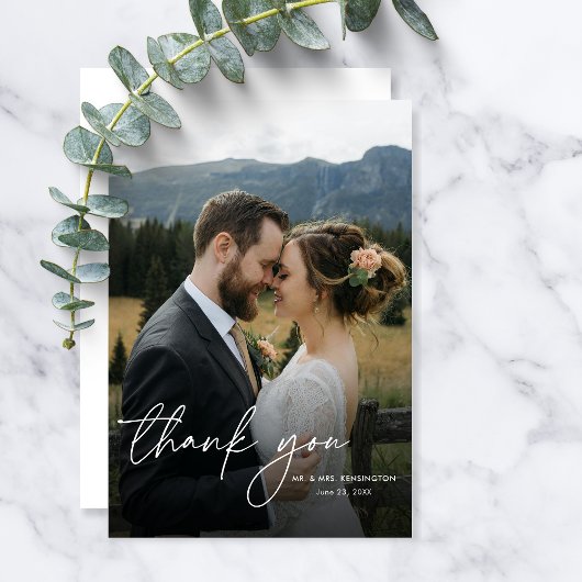 Moderne, einfache, elegante Hochzeit des vertikale Dankeskarte