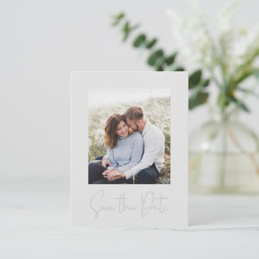 Moderne, einfache Foto Grau Minimalistische Kallig Postkarte (Stehend Vorderseite)