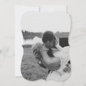 Moderne, einfache Foto Schwarz-Weiß-Hochzeit Einladung (Rückseite)