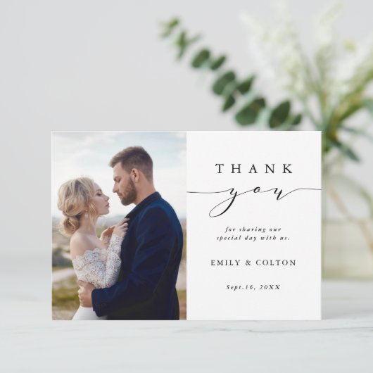 Moderne einfache Kalligrafie Hochzeit 2 Foto Dankeskarte (Stehend Vorderseite)