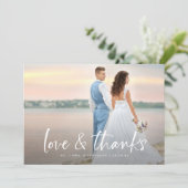 Moderne, einfache Liebe und dank 2 Foto Hochzeit Dankeskarte (Stehend Vorderseite)
