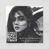 Moderne einfache Minimal Foto QR Code Social Media Quadratische Visitenkarte (Vorderseite)