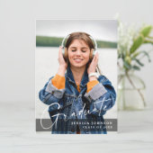 Moderne Einfache Minimalistische 4-FOTO-Graduierun Einladung (Stehend Vorderseite)