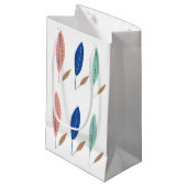 Moderne, einfache minimalistische Blätter Kleine Geschenktüte (Vorderseite Schrägansicht)