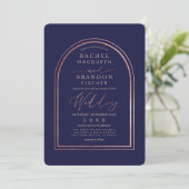 Moderne, einfache Rose Gold Navy Blue Arch Wedding Einladung (Stehend Vorderseite)